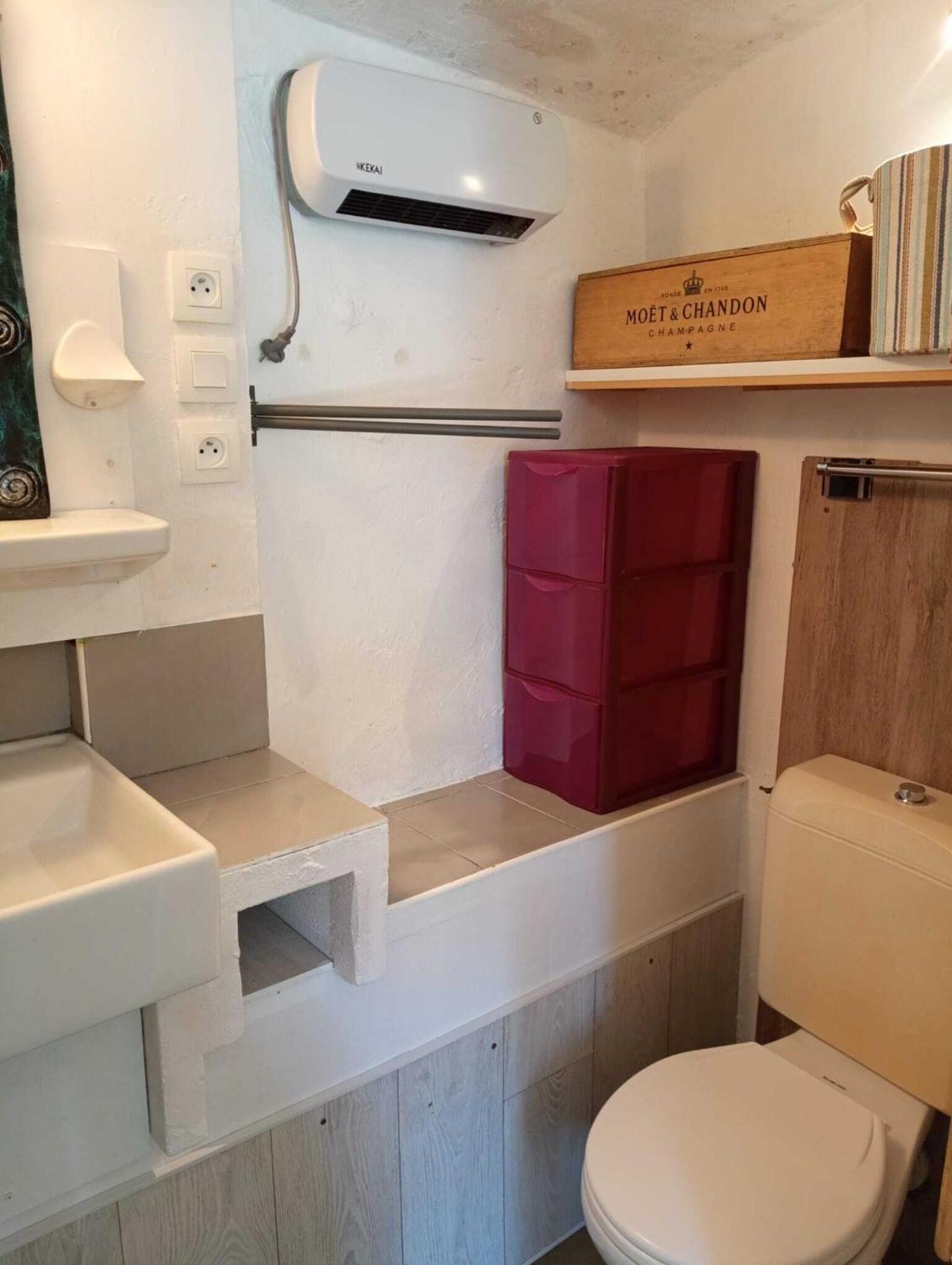 Gites Des Esselards Yzeron Zimmer foto