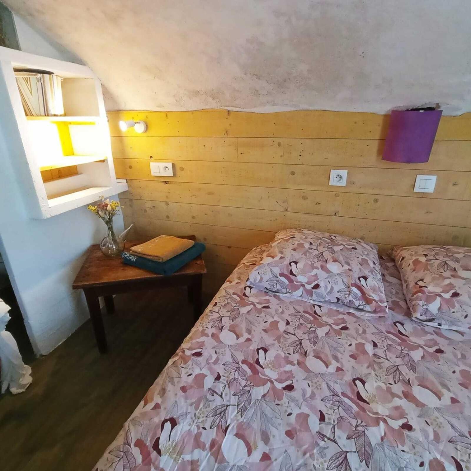 Gites Des Esselards Yzeron Zimmer foto