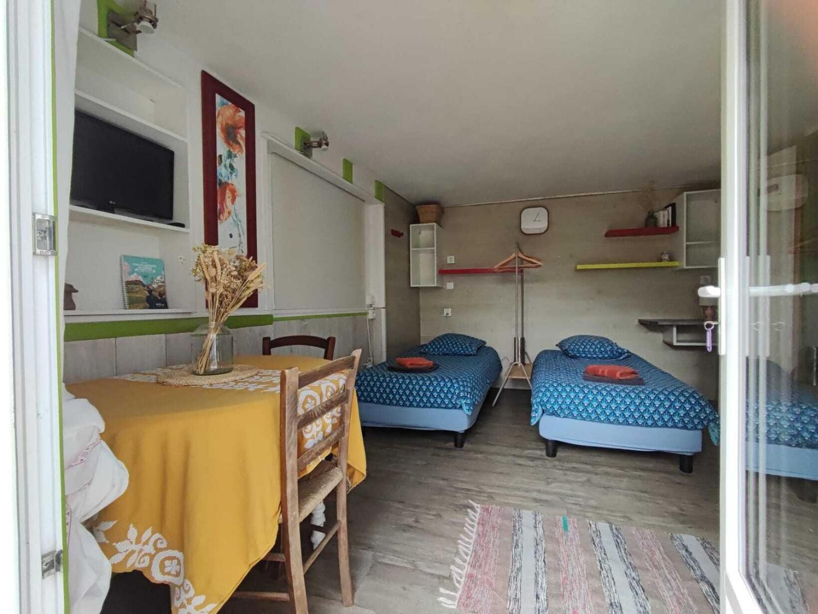 Gites Des Esselards Yzeron Zimmer foto
